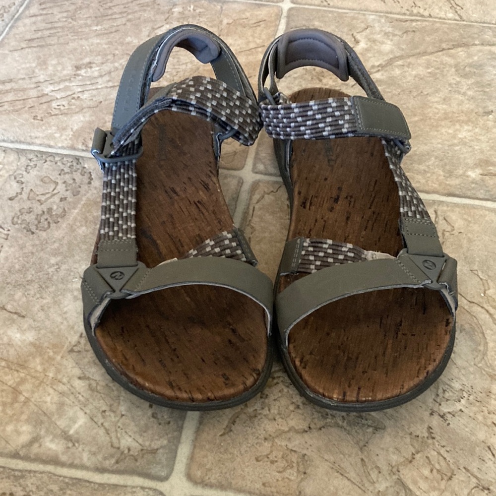 Women’s Merrell Sandals